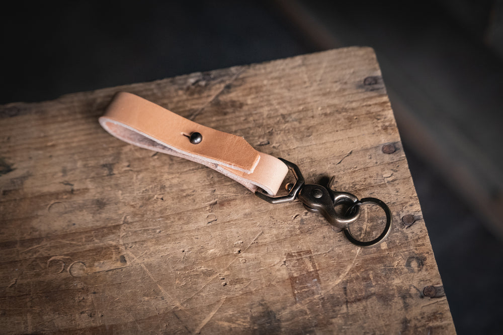 Thick leather key chain brass trigger snap keys keychain kedge durable thick rugged rustic patina handmade usa quality