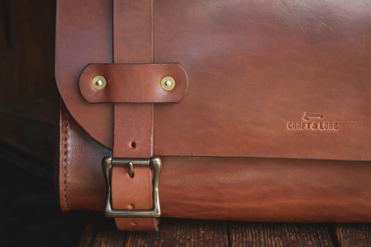 Handmade leather deals messenger bags usa