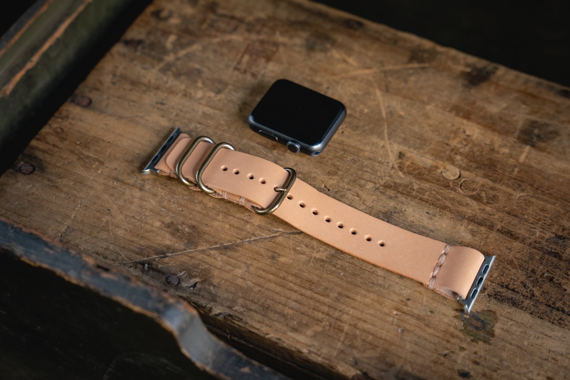 Handmade Leather Apple Watch Straps – Craft and Lore