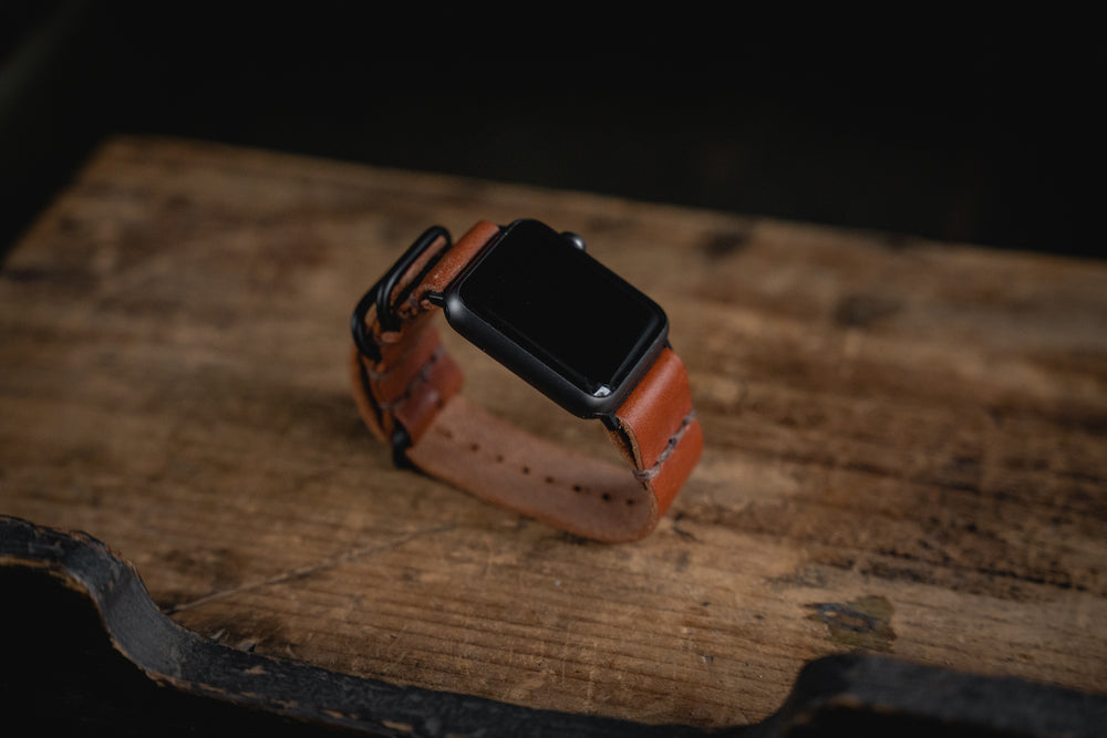 
            
                Load image into Gallery viewer, Apple Watch Leather Strap Brown
            
        