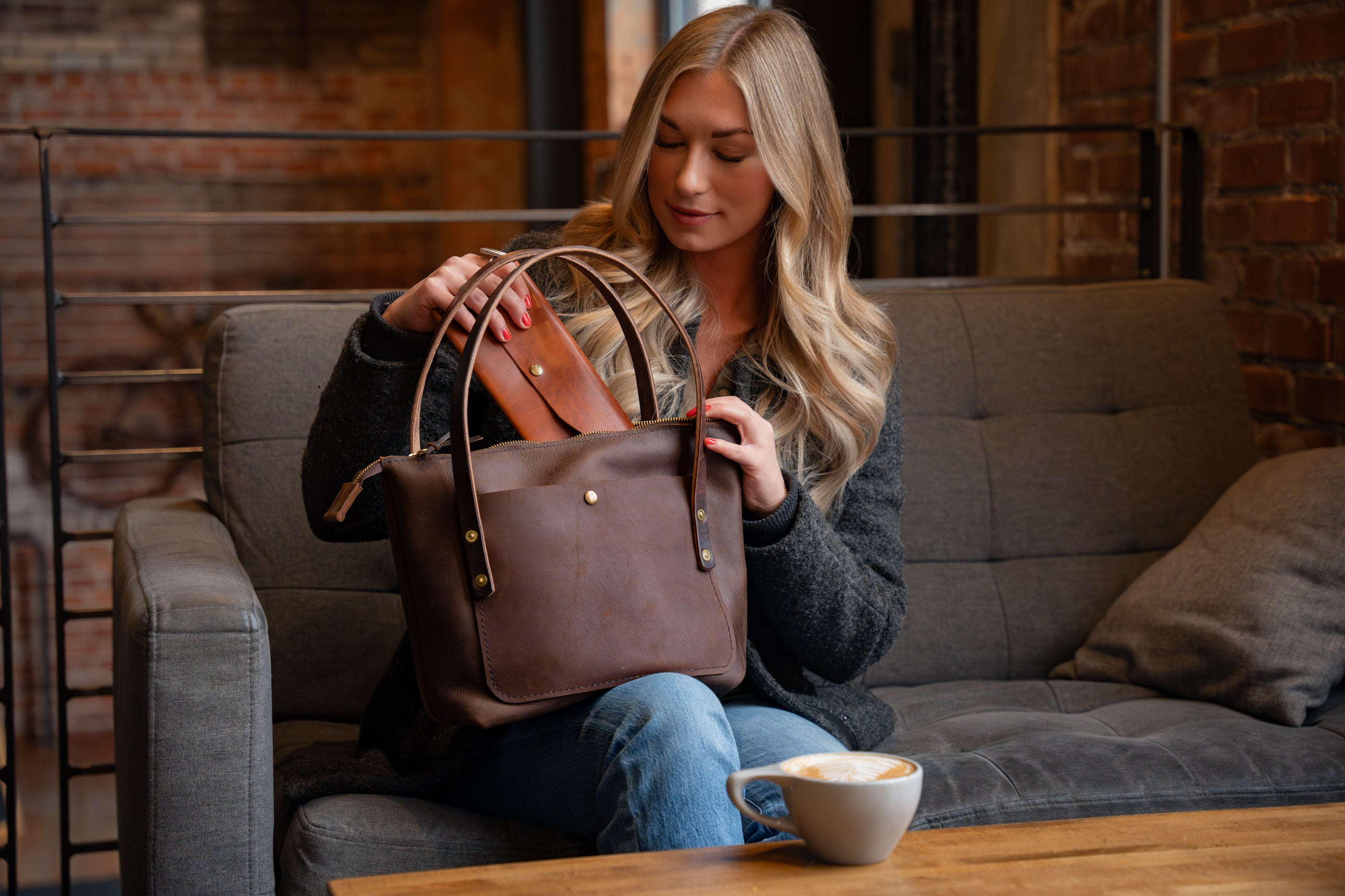 Benchmark Purse handmade full grain leather handbag – Craft and Lore