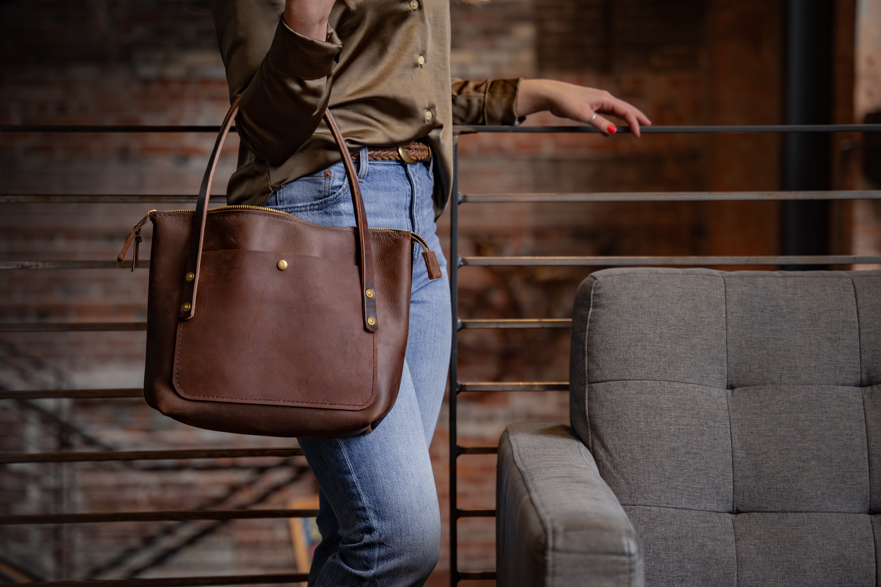 Benchmark Purse handmade full grain leather handbag – Craft and Lore
