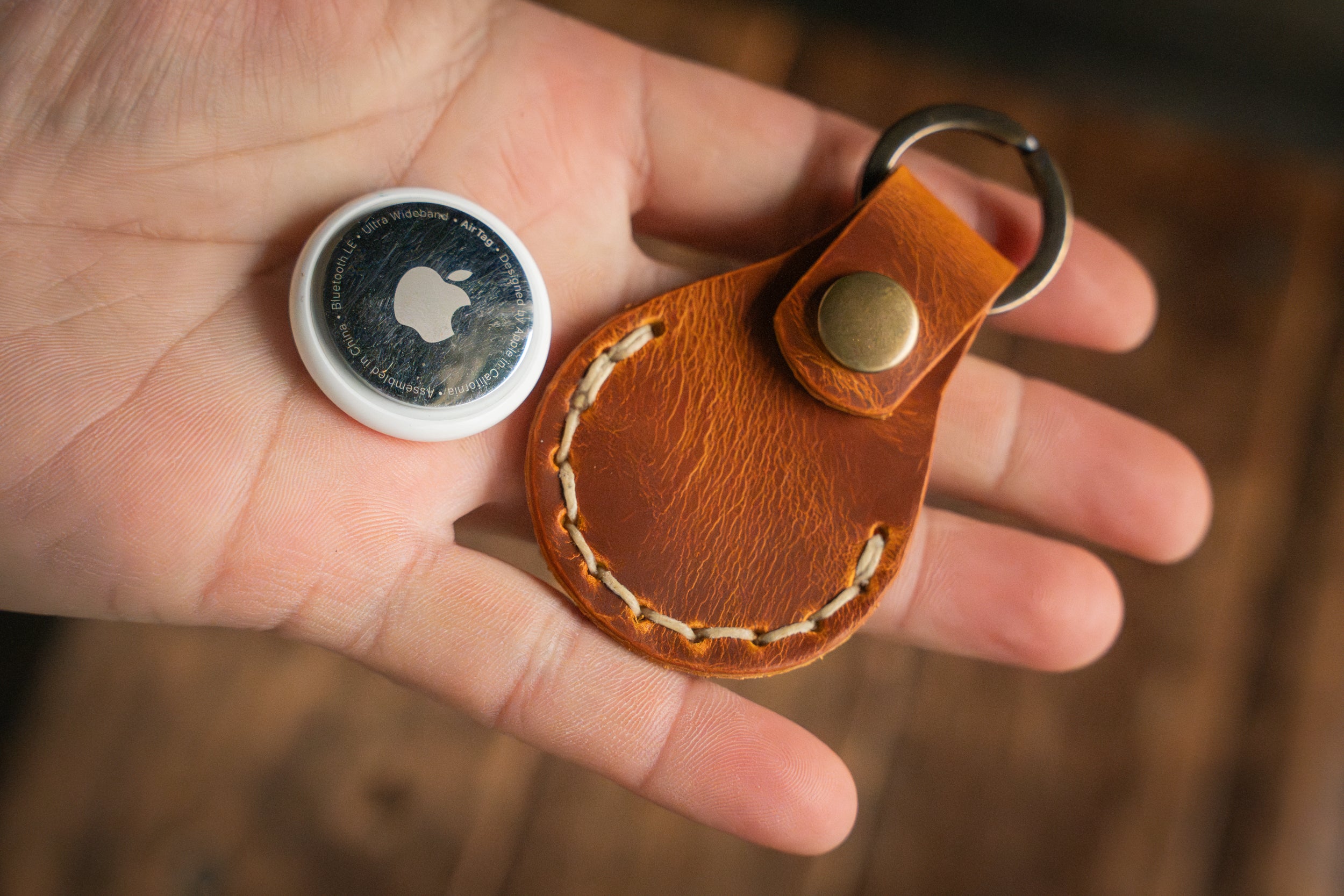 Waxy Olive Limited Edition Handmade Leather Wallets – Craft and Lore