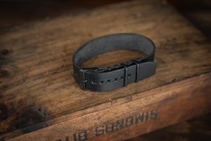 
            
                Load image into Gallery viewer, ZULU Leather Watch Strap Black
            
        