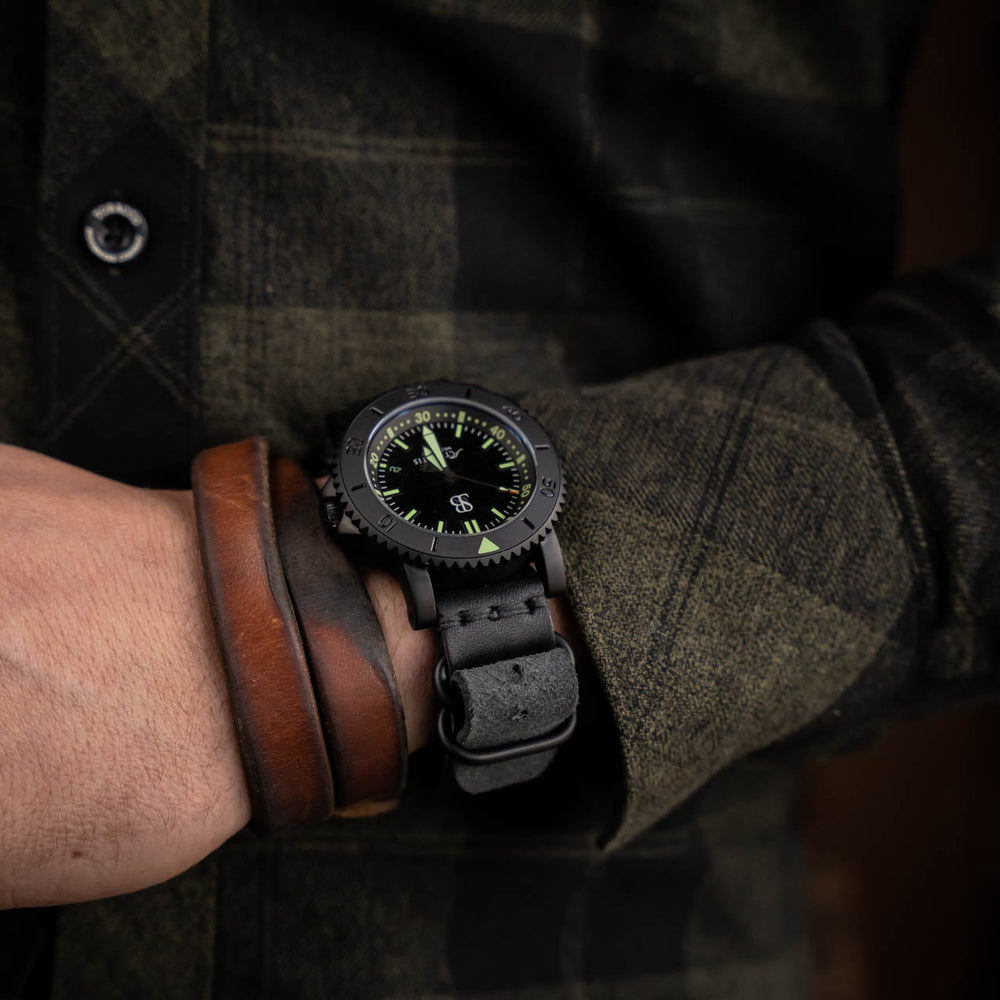 
                  
                    Handmade leather watch straps vegetable tanned durable rugged thick sturdy
                  
                