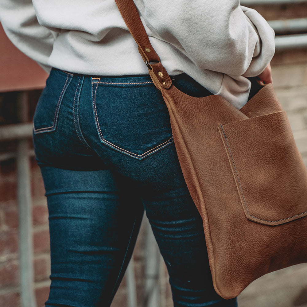 
                  
                    Rugged leather crossbody purse made in USA thick durable quality farmstyle tote purse rustic PNW
                  
                