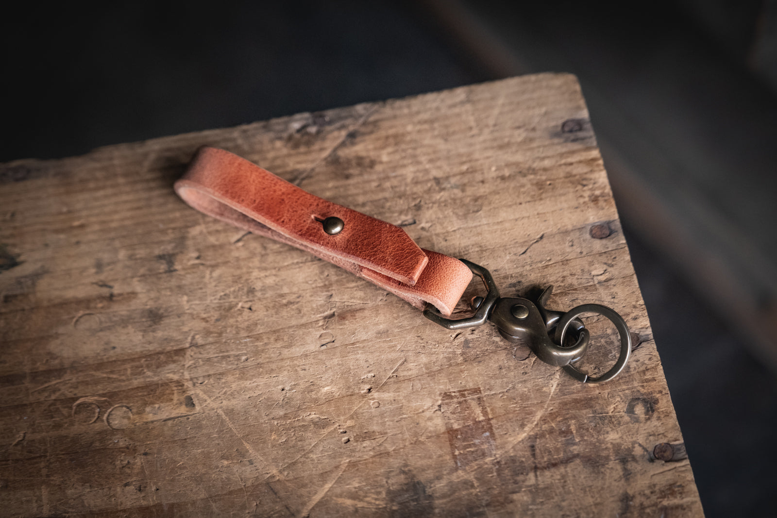 Leather Key Kedge, Sturdy Key Chain Strap and Trigger Snap – Craft