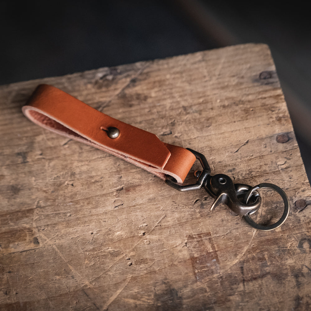 
                  
                    Thick leather key chain brass trigger snap keys keychain kedge durable thick rugged rustic patina handmade usa quality
                  
                