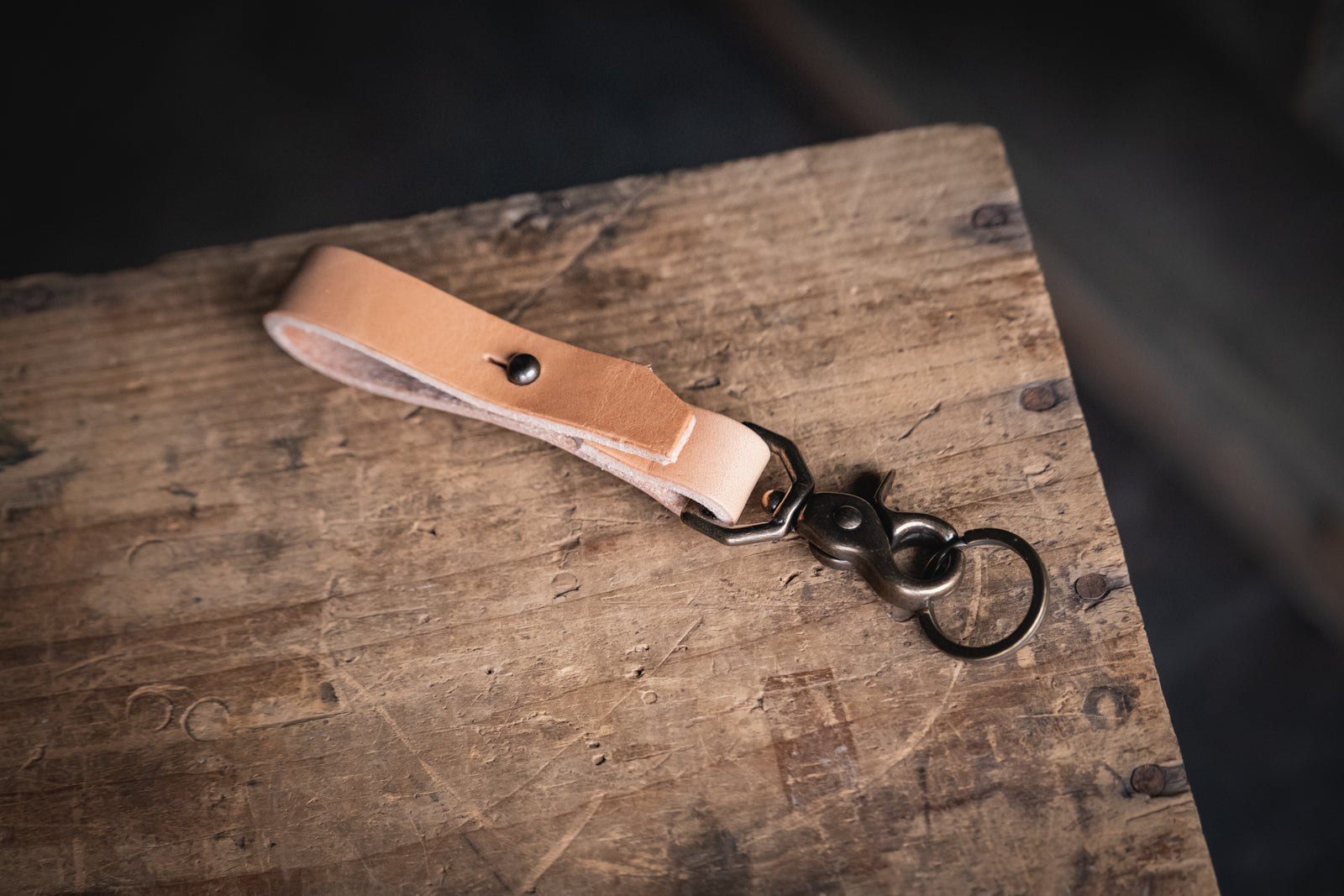Leather Key Kedge, Sturdy Key Chain Strap and Trigger Snap – Craft