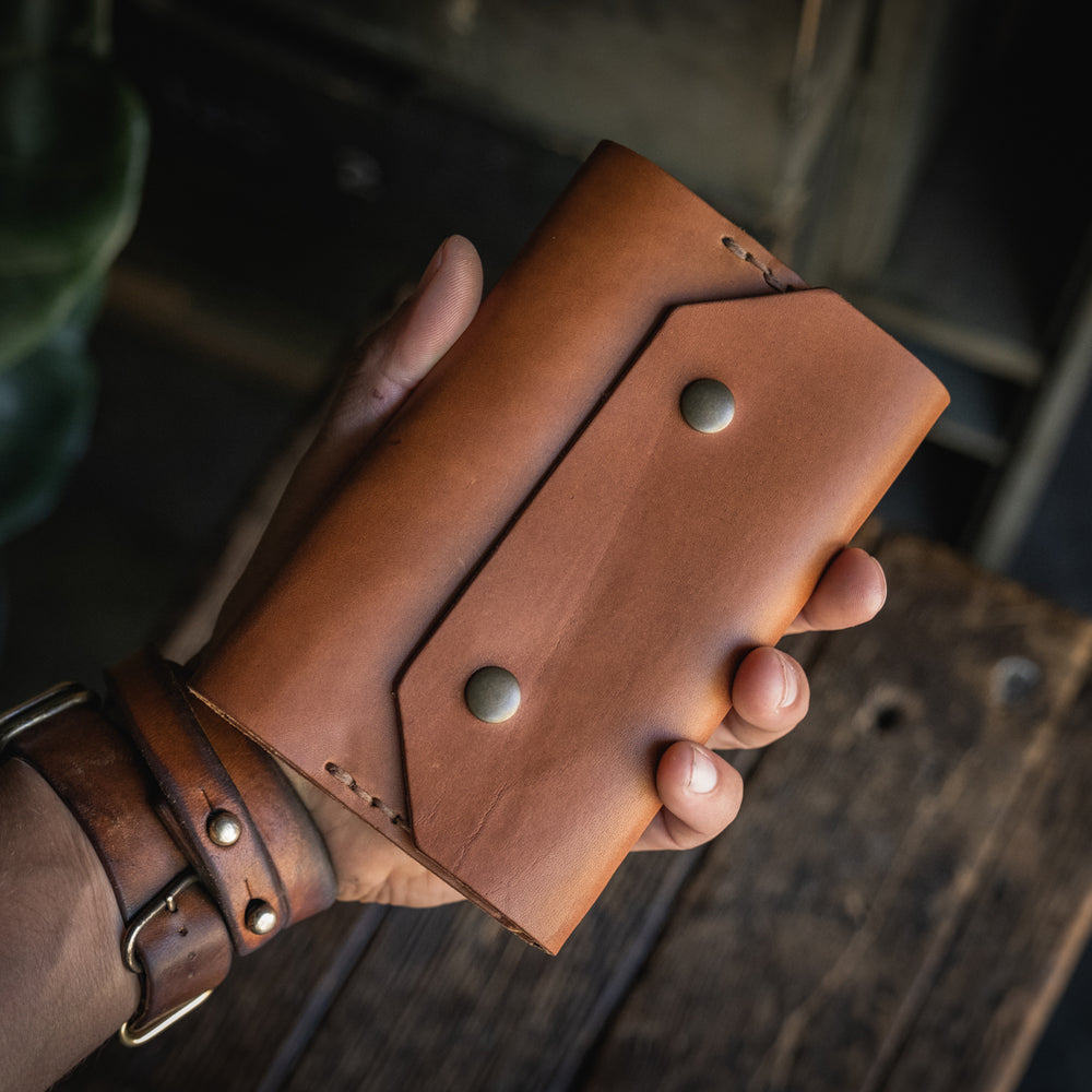 
                  
                    Horween Chromexcel Dublin Northwestward Field Notes, handmade leather notebook wallet durable usa pnw rugged tough log book journal pocketbook passport travel
                  
                
